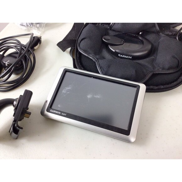 Garmin Nuvi Bundle GPS Navigation Bluetooth W/ Charger Mount USB - Picture 7 of 9